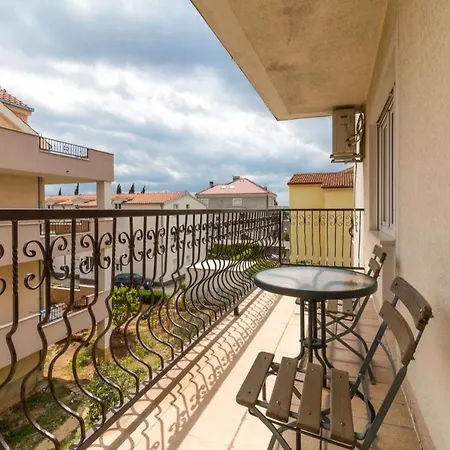 Apartment Drasko *